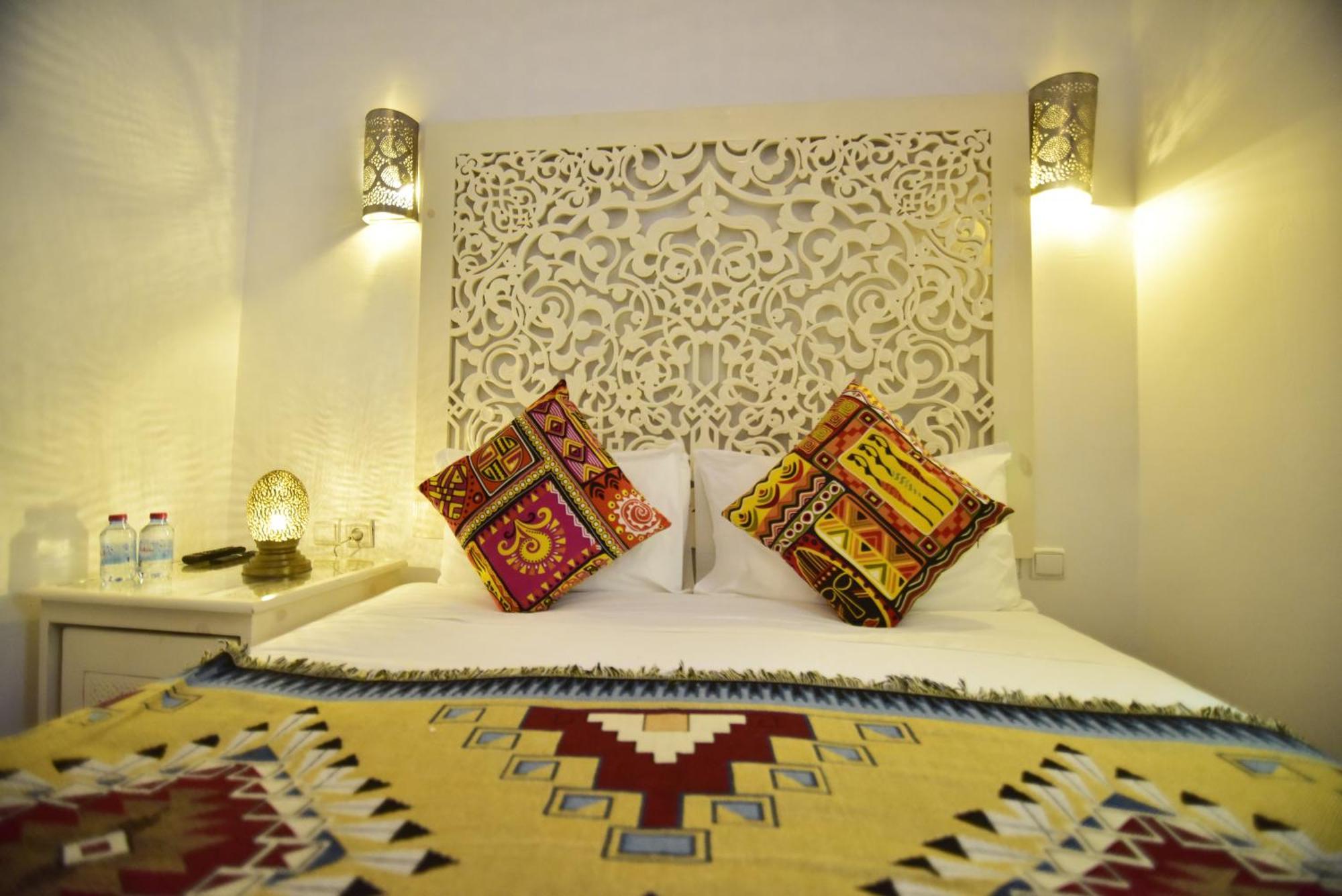 Zoco Riad Tangier Exterior photo
